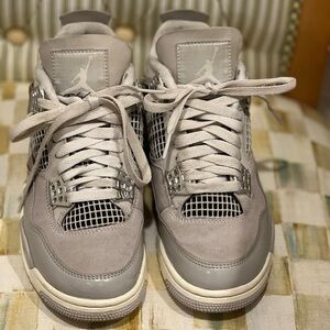 Air Jordan 4 Retro Frozen Moments Authentic Women’s Size 5, 5/29/23